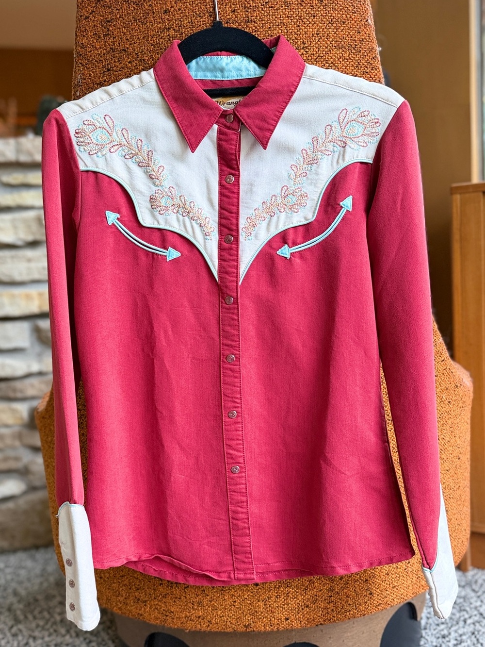 Vintage Wrangler Western Cowgirl Ranch with Snaps Shirt | Ultra Soft Fabric